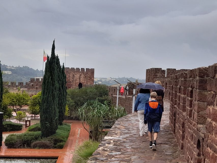 From Albufeira: Private Silves Castle Tour Whith Wine Taste - Wine Tasting Experience