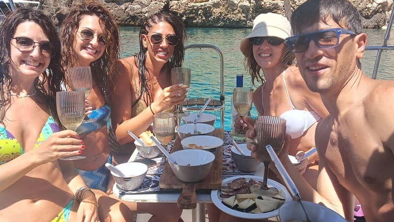 From Alghero: sailing boat tour - Practical Details and Tips