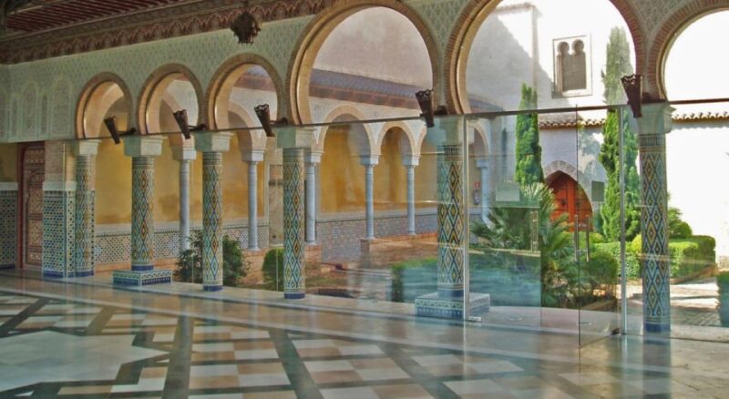 From Alicante Visit: Valencia Center - Highlights and Experiences