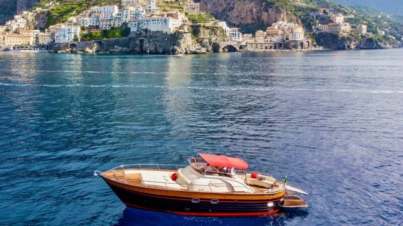 From Amalfi: private 12m boat trip to Capri - FAQs
