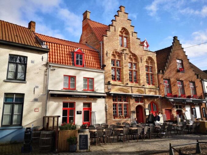 From Amsterdam: Bruges Guided Day Trip in English - Tips for Travelers