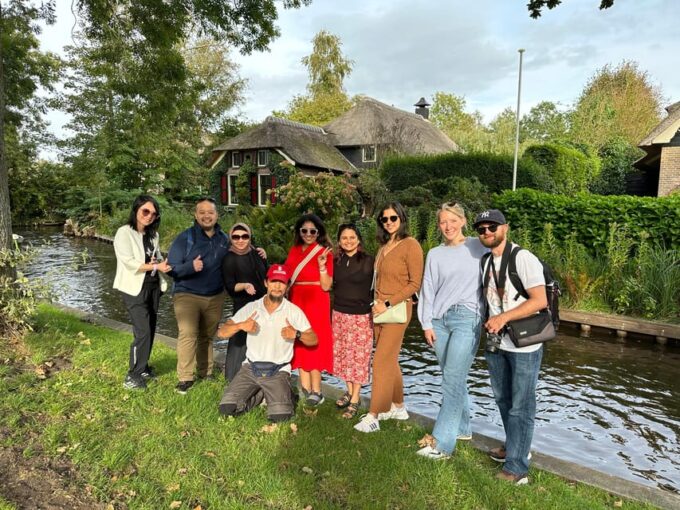 From Amsterdam: Giethoorn Small Group Tour With Boat Ride - What to Expect