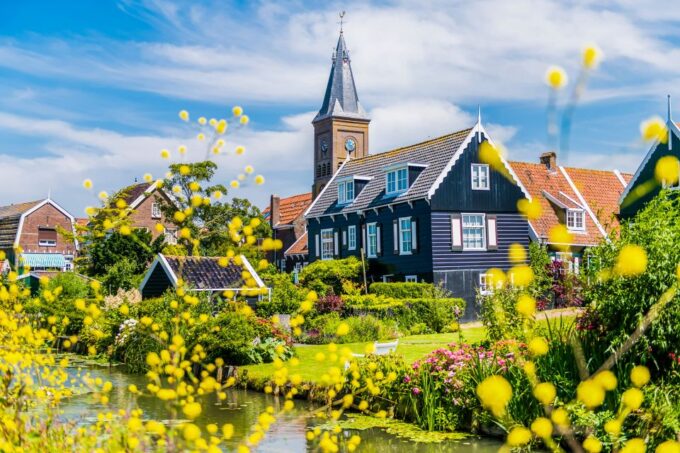 From Amsterdam: Zaanse Schans, Volendam, and Marken Day Trip - Booking and Cancellation Policy