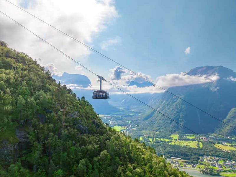 From Åndalsnes: Yoga on Nesaksla Mountain and Gondola Ticket - Key Points