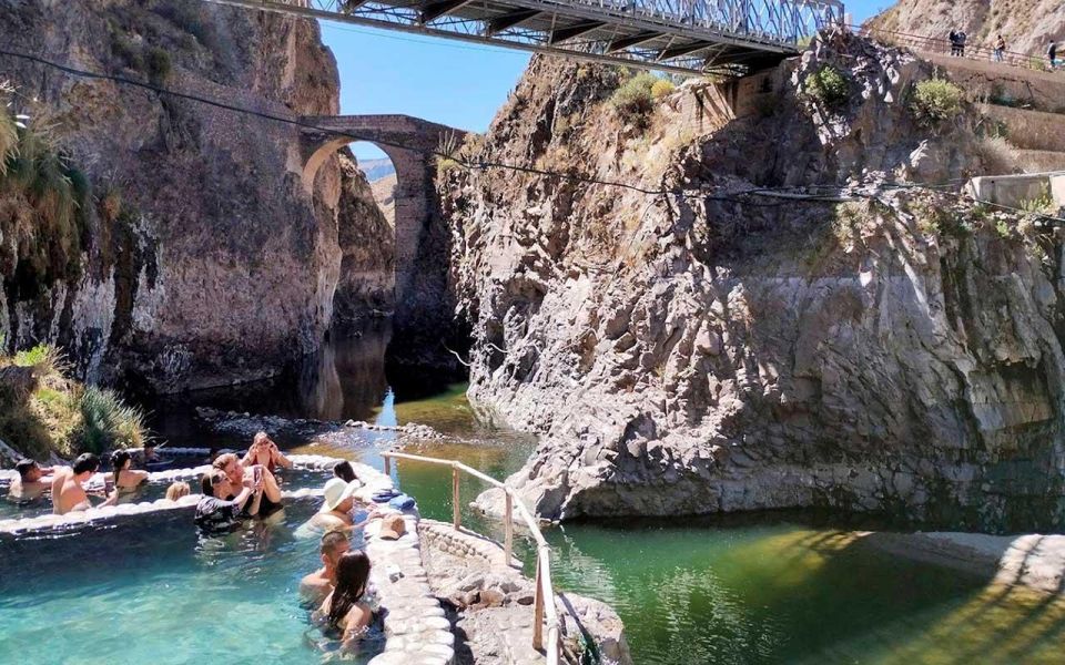 From Arequipa: Colca Canyon + Hotel Tour of 2d/1n - Detailed Itinerary
