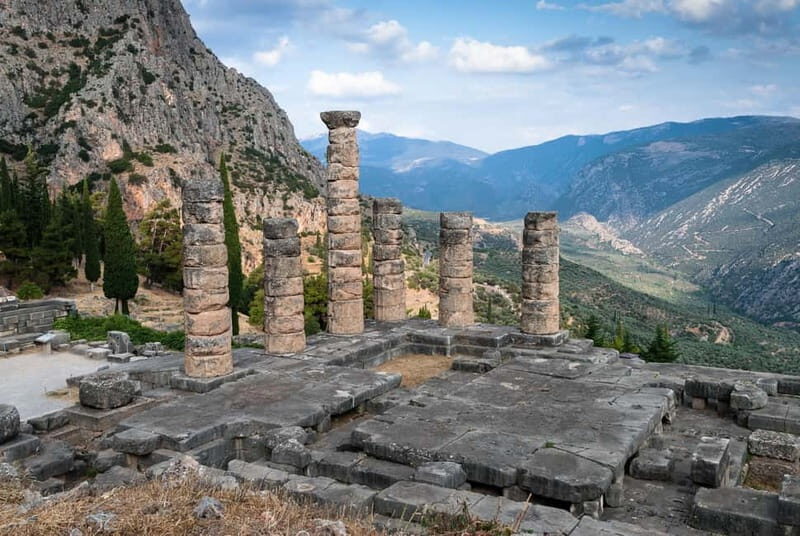 From Athens: 2-Day Tour Delphi, Meteora, and Thermopylae - Who Should Consider This Tour?