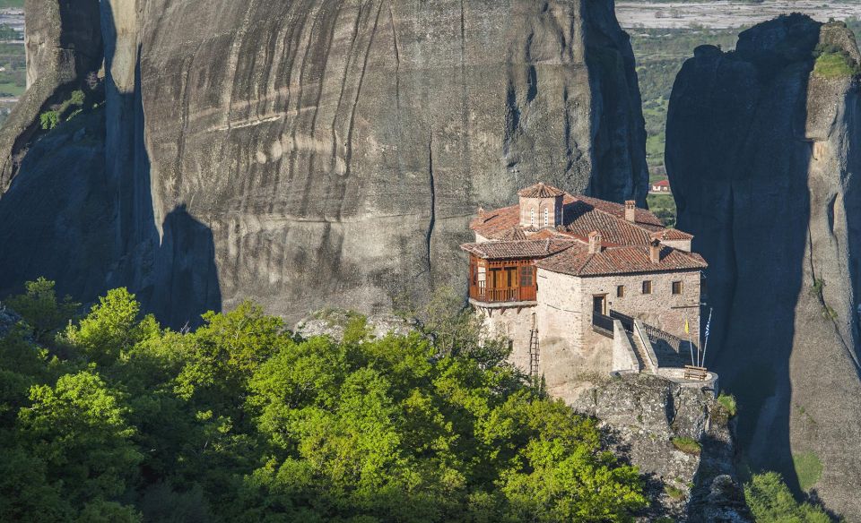 From Athens: Meteora Full-Day Trip with Guide on Luxury Bus - The Return Journey: Balancing Rest and Reflection