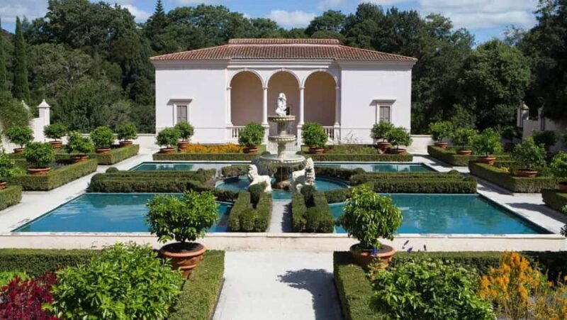 From Auckland: Hobbiton & Hamilton Gardens Small Group Tour - Key Points