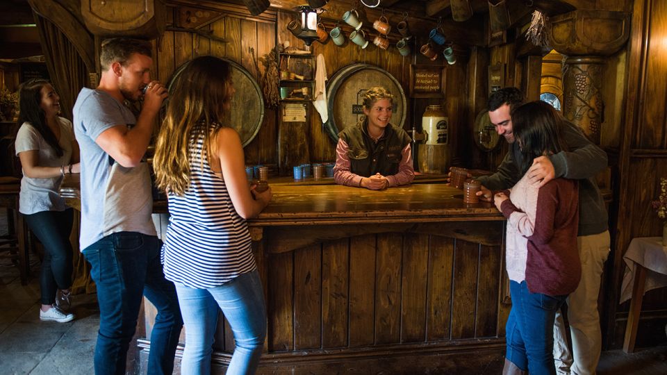 From Auckland: Hobbiton Movie Set Full-Day Trip - Key Points