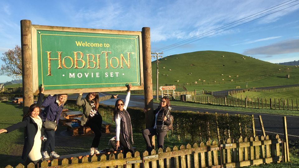 From Auckland: Hobbiton Movie Set Full-Day Trip - Customer Reviews and Ratings