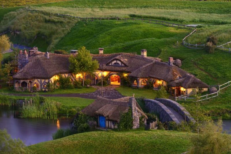 From Auckland: Hobbiton Movie Set - Private Tour - What Travelers Say