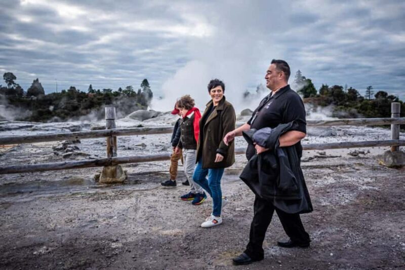 From Auckland: Rotorua Te Puia, Haka & Polynesian Spa Tour - Key Points