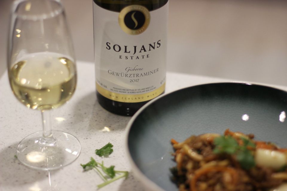 From Auckland: Small Group Kumeu Wine Tour With Lunch - Tour Experience