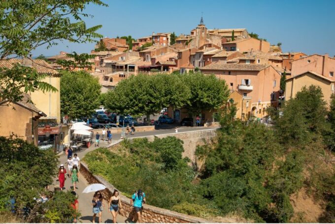 From Avignon: Half-Day Baux De Provence and Luberon Tour - Discovering the Beauty of Gordes