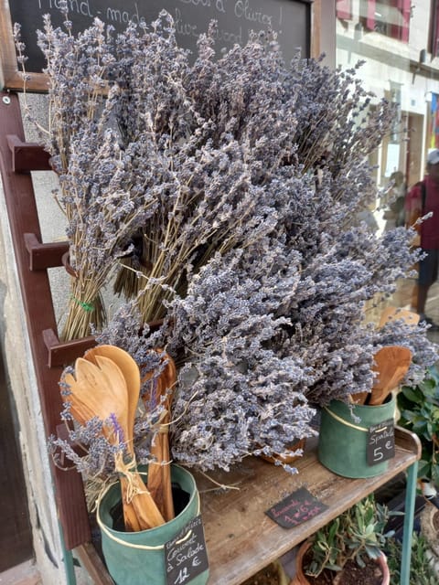 From Avignon: Lavender Villages Full-Day Tour - Discovering Charming Villages