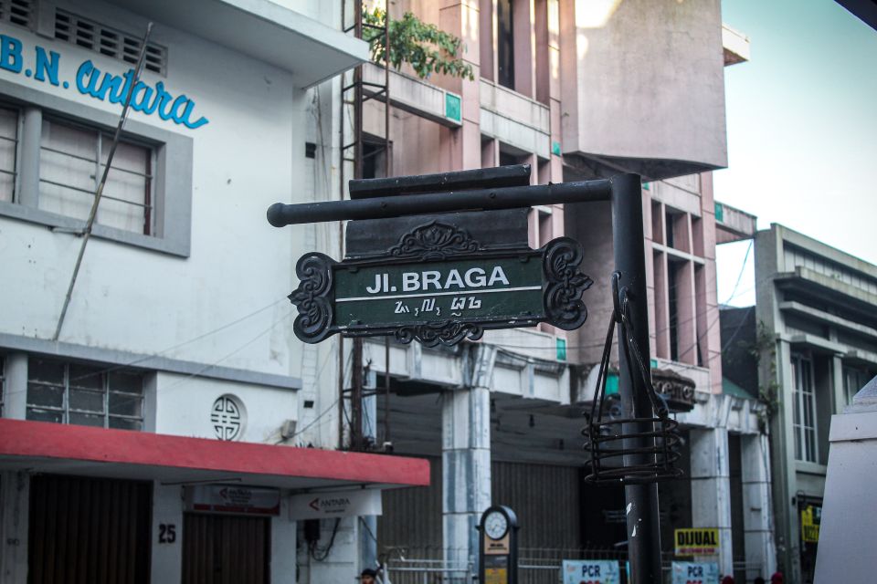 From Bali: 10-DAY Tour of Javas Highlights With Lodging - Dive Into Historic Cities