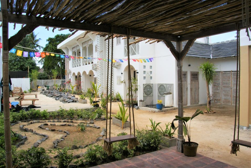 From Bali: 4-Day Surf and Yoga Retreat in Nusa Lembongan - Accommodation Details