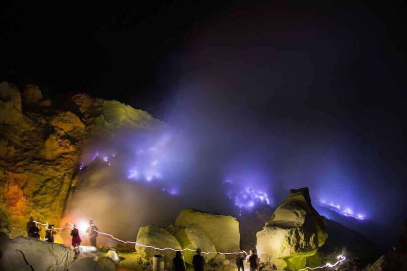 From Bali: Ijen Volcano Sunrise Hike with Transfer & All Fee - The Guides and Local Insights  