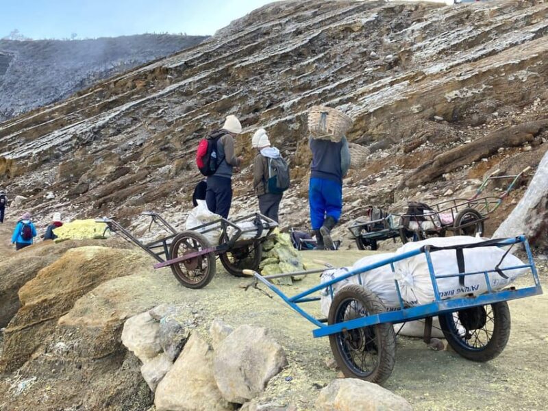 From Bali or Java: 3-Day Mount Bromo and Ijen Crater Tour - Meals and Refreshments