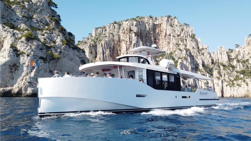 From Bandol: Visit the 13 Calanques of Cassis & Marseille - Sea Trip to Parc National Des Calanques De Cassis & Marseille