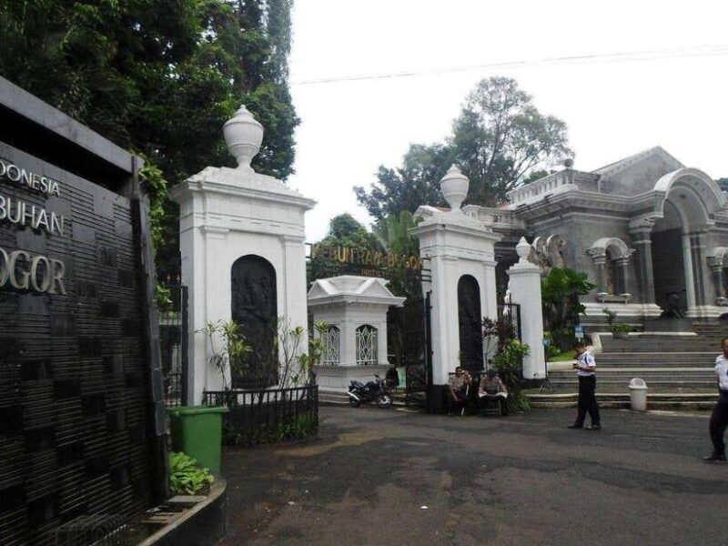 From Bandung: Tea Plantation and Botanical Garden Tour - The Itinerary in Detail
