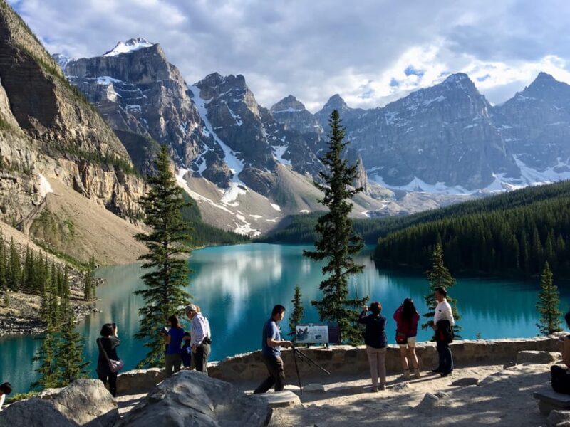 From Banff: Moraine Lake and Lake Louise Half Day Tour - How the Tour Works and What You Can Expect
