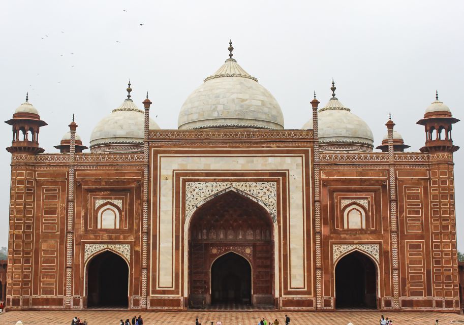 From Bangalore:Taj Mahal and Agra Private Guided Tour - Inclusions and Exclusions