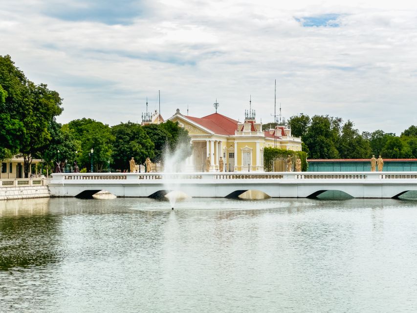 From Bangkok: Ayutthaya & Ayothaya Floating Market Day Trip - Meeting Point