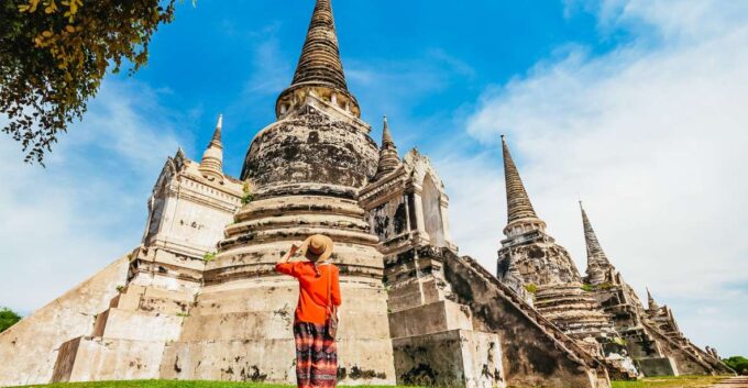 From Bangkok: Ayutthaya Temples Guided Tour With Lunch - Exploring Wat Chaiwatthanaram