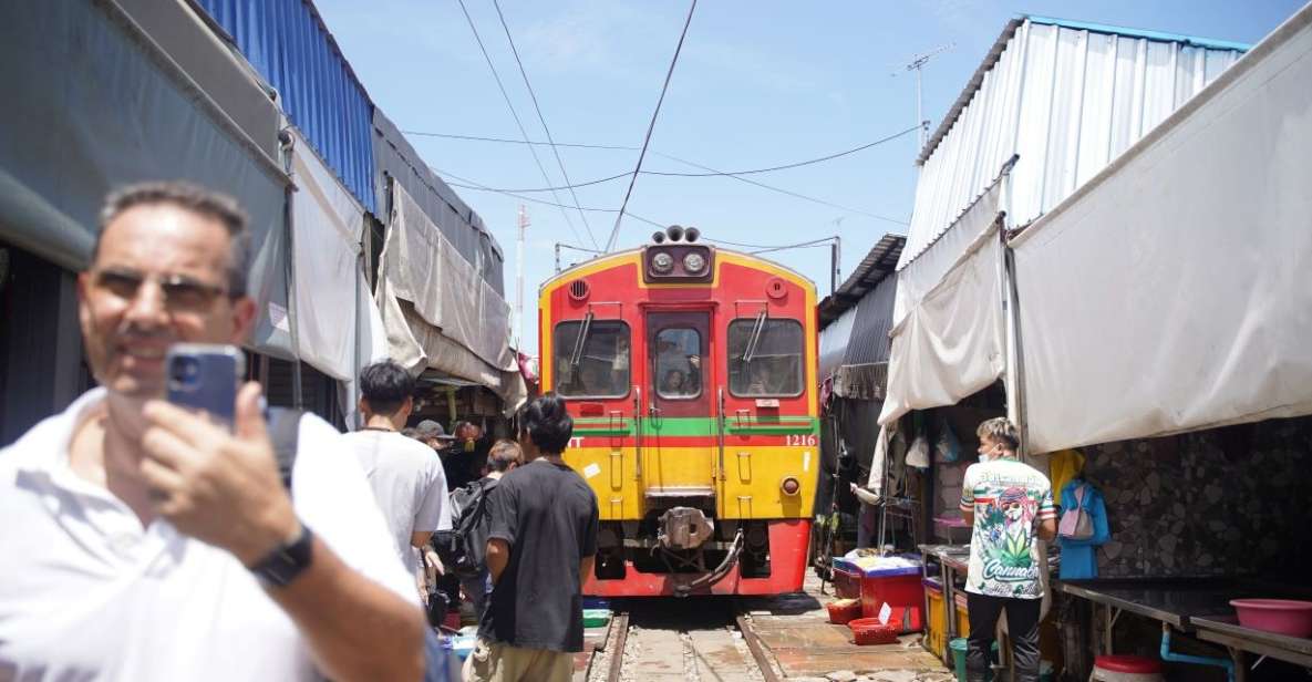 From Bangkok: Floating Market and Ayutthaya Guided Day Tour - Frequently Asked Questions