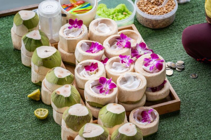 From Bangkok: Railway & Damnoen Saduak Floating Market Tour - Itinerary Details