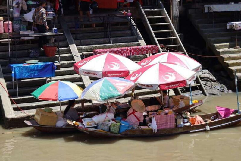 From BANGKOK: Railway Market and Amphawa Floating Market - Key Points