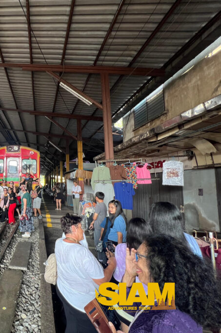 From Bangkok:Damnoen Floating Market and Railway Market Tour - Important Information