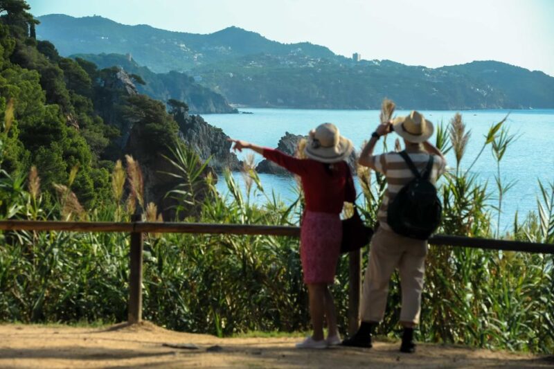 From Barcelona: Costa Brava Day Tour With Lunch - Savor a Traditional Catalan Lunch