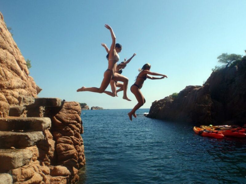 From Barcelona: Costa Brava Trails, Snorkeling & Cliff Jump - Traditional Catalan Cuisine at Sant Feliu De Guíxols