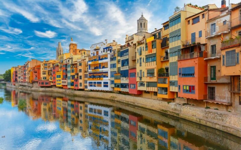 From Barcelona: Girona, Figueres, Dalí Museum, and Cadaqués - Exploring Girona