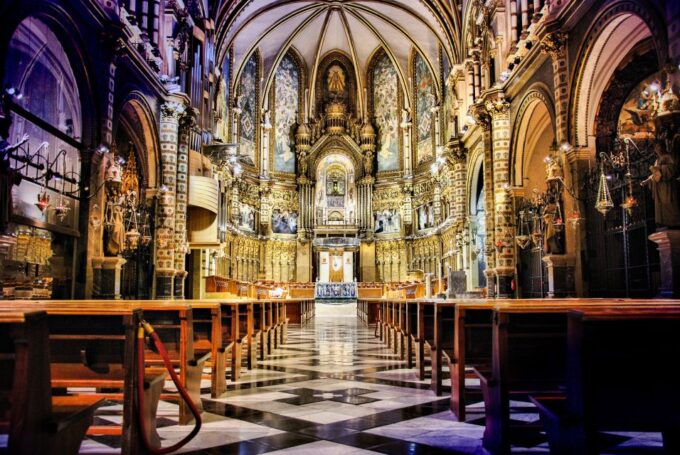 From Barcelona: Montserrat Day Trip With Optional Tickets - Exploring Montserrats Unique Landscape