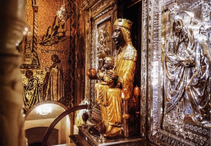 From Barcelona: Montserrat Day Trip With Optional Tickets - The Benedictine Abbey and Religious History