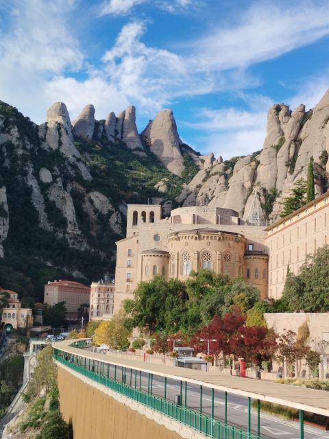 From Barcelona: Montserrat Mountain Hike & Monastery Tour - Included in the Tour