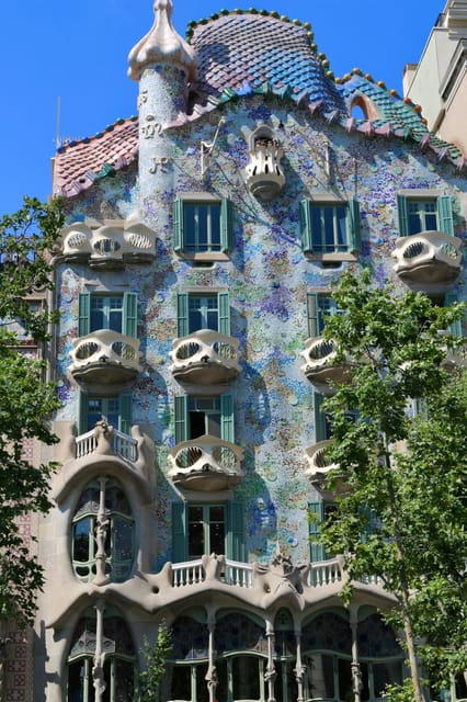 From Barcelona: Sagrada Familia Cathedral+Casa Mira Day Trip - Convenient Transportation Options