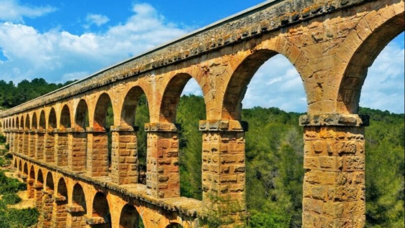 From Barcelona: Tarragona & Sitges Full Day Tour With Pickup - Tarragonas Roman Heritage