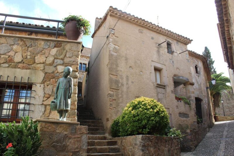 From Barcelona: Tossa de Mar Day Tour with Beach Time - Who Is This Tour Best For?