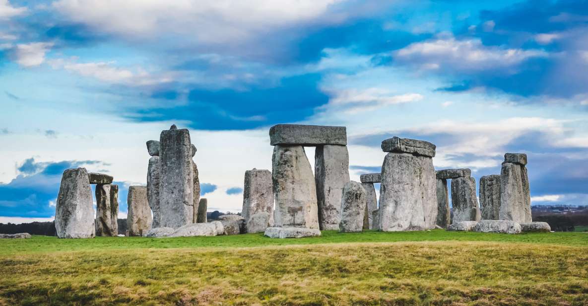 From Bath: Stonehenge & the Cotswolds Day Tour With Entry - Stonehenge Experience
