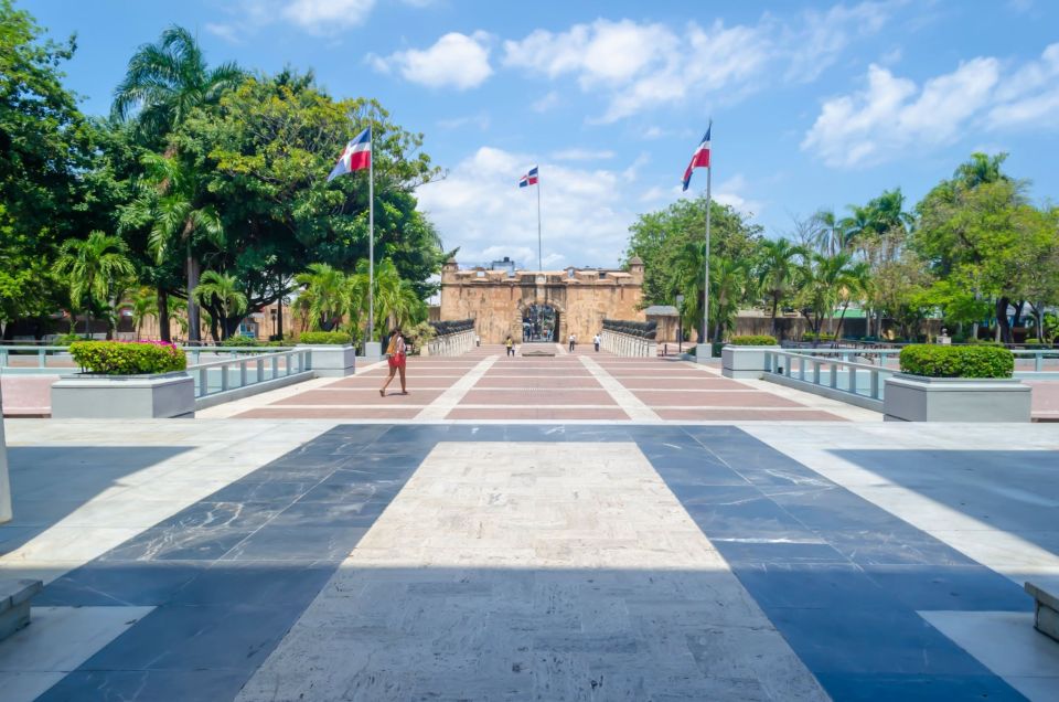 From Bávaro or Punta Cana: Santo Domingo Highlights Tour - Key Points