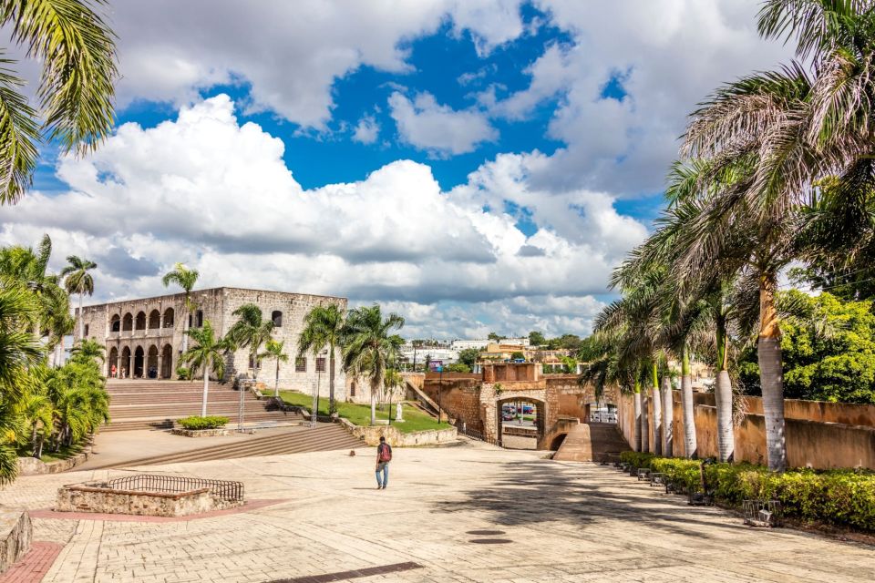 From Bávaro or Punta Cana: Santo Domingo Highlights Tour - Mini-Train Tour