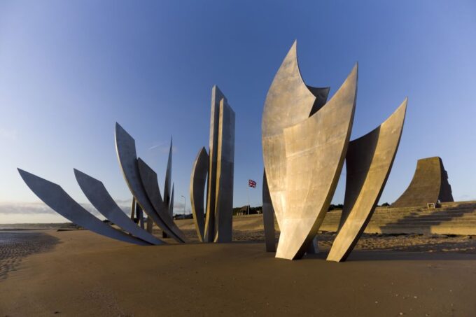 From Bayeux: American D-Day Sites in Normandy Full-Day Tour - Pointe Du Hoc