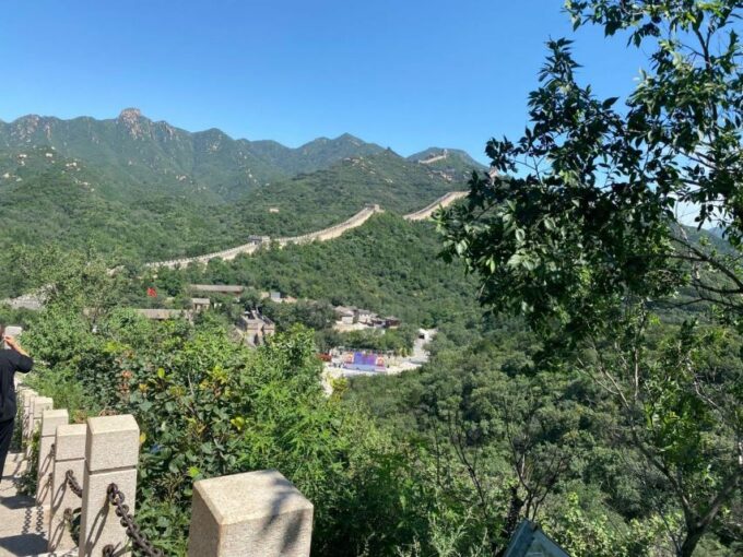 From Beijing: Return Bus Transfer to Badaling Great Wall - Meeting Point and Requirements