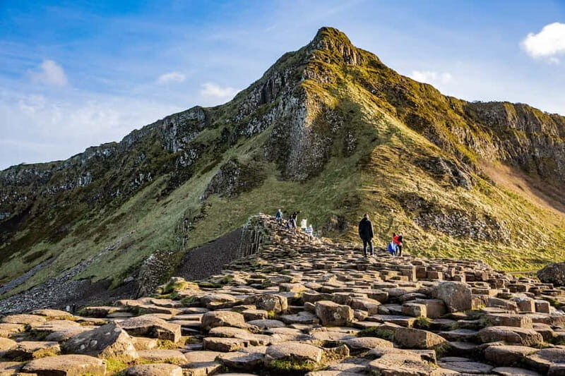 From Belfast: Giants Causeway and the Walled City of Derry - The Itinerary in Detail