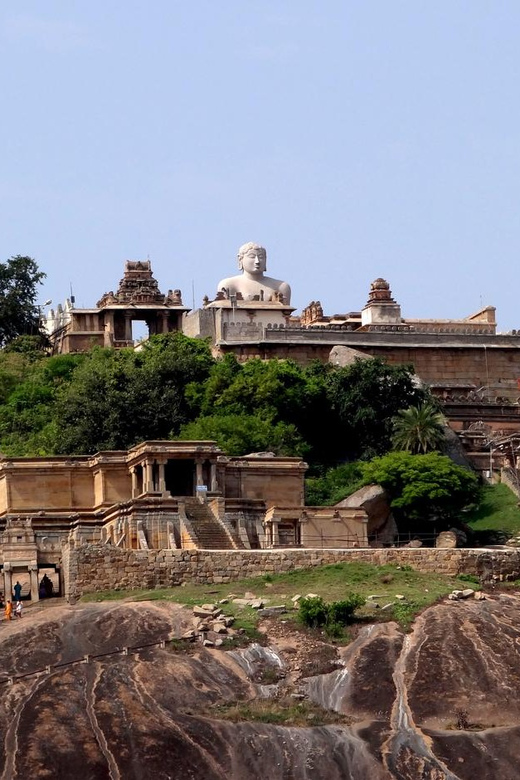 From Bengaluru: Private Tour Sravanbelgola, Belur & Halebidu - Dress Code Guidelines