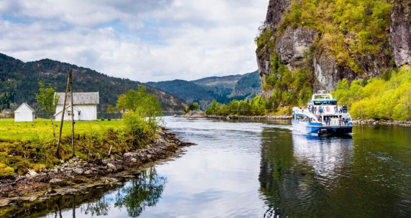 From Bergen: The Original Fjord Cruise to Mostraumen - The Route and Its Variability